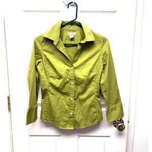 Banana Republic Apple Green Stretch Button Down, Women’s Size 2, READ
